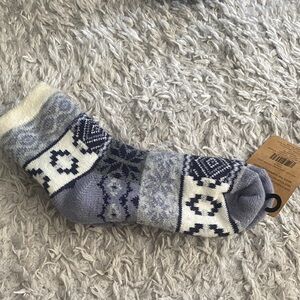 Northeast Outfitters Women’s cozy cabin socks